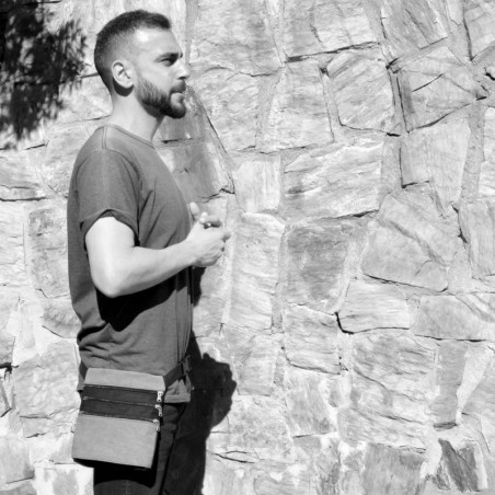 Riñonera gris 3 bolsillos 100% algodón, hecha Barcelona.