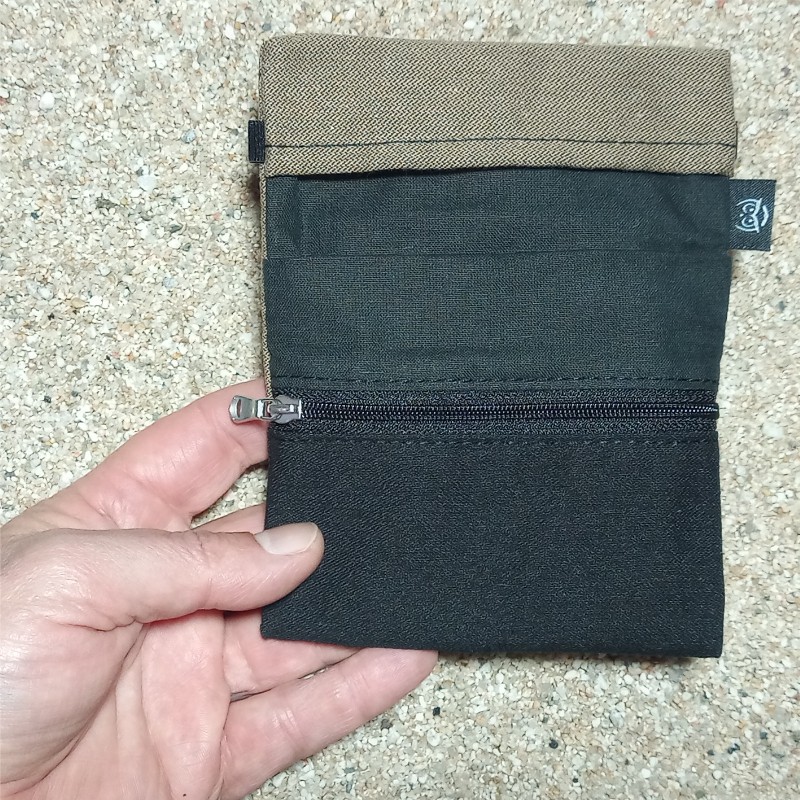 Guadalupe card holder & coin purse. Garnet...