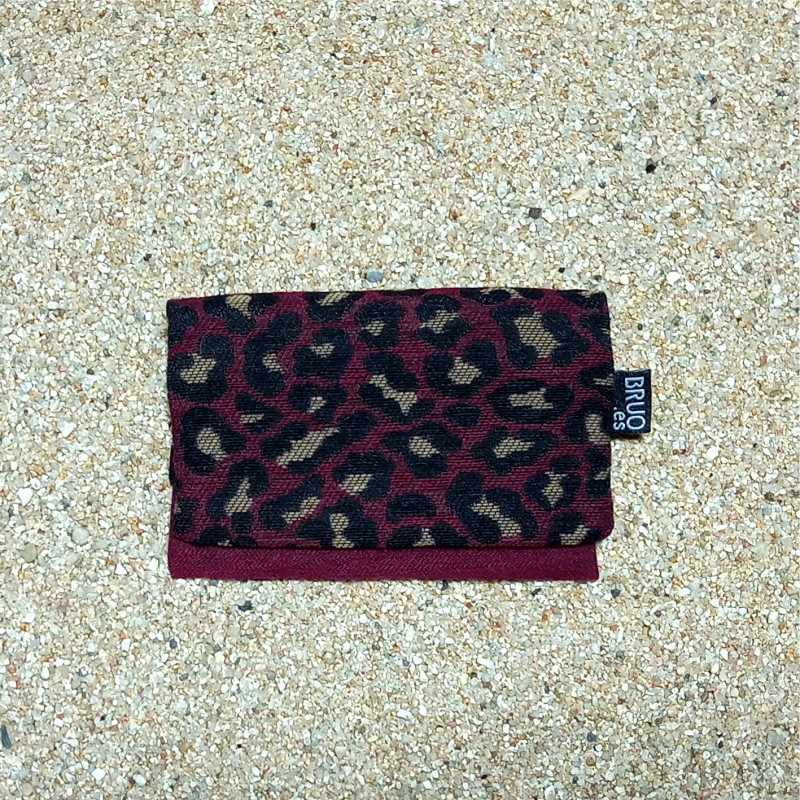 Targeter i moneder Guadalupe. Leopard granat,...