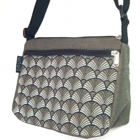 Taupe fan wide bag with 4 pockets, Crete.