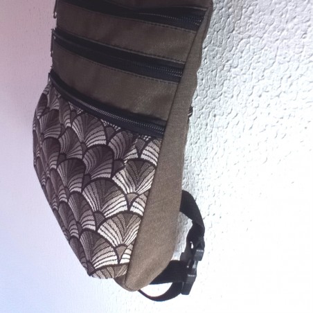 Taupe fan leg fanny pack. Leg waist bag belt with 4 pockets, Tonga. Bikers