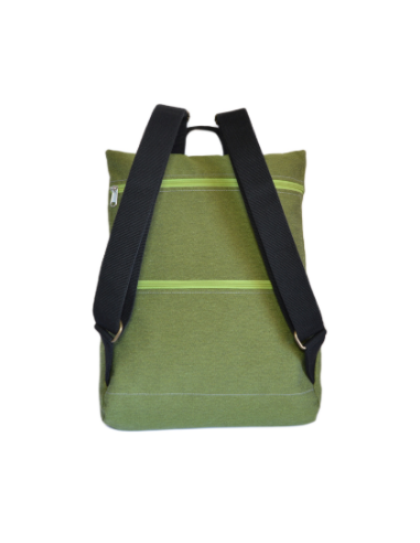 Mochila antirrobo palillos verde detras