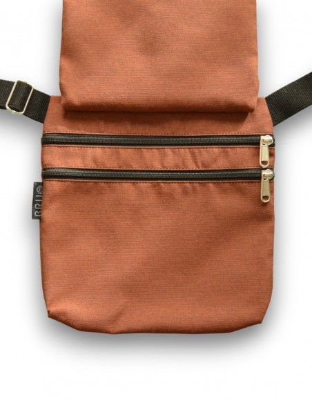 Double waist bag 3 pockets terracota – PUKA PUKA abierta