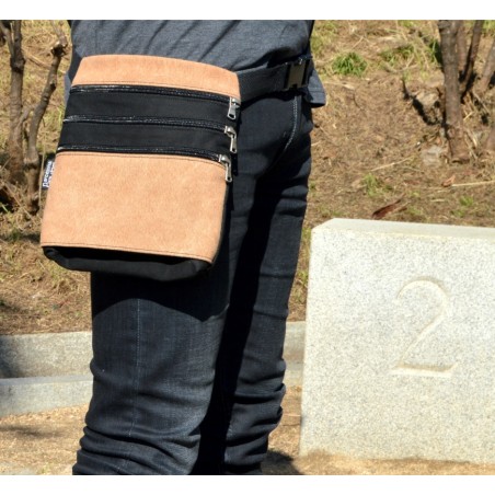 Beige fanny pack 3 pockets 100% Cotton, handmade in Barcelona.